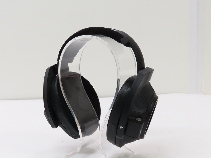 SENNHEISER HD820