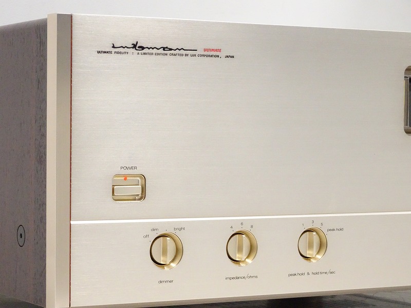 LUXMAN M-06