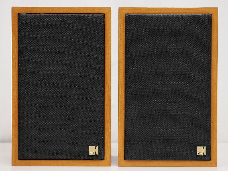 KEF LS3/5a Class2 Monitor