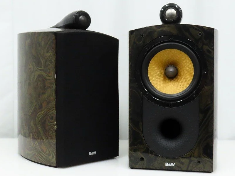 B&W Signature 805