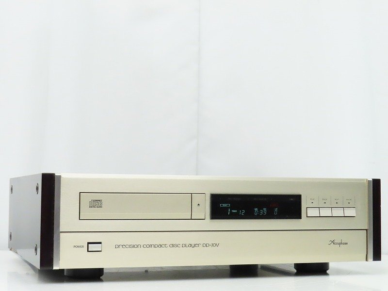Accuphase DP-70V
