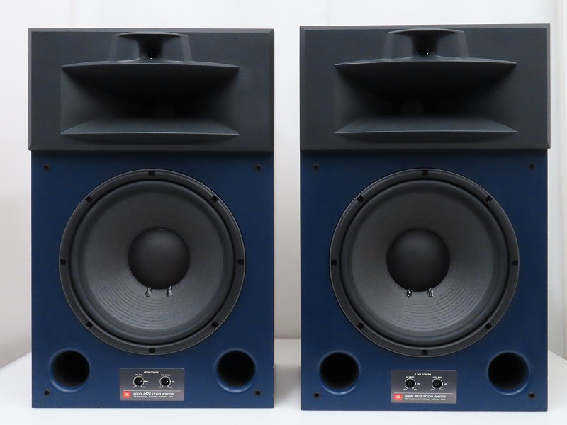 JBL 4428