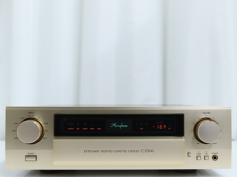 Accuphase C-2300