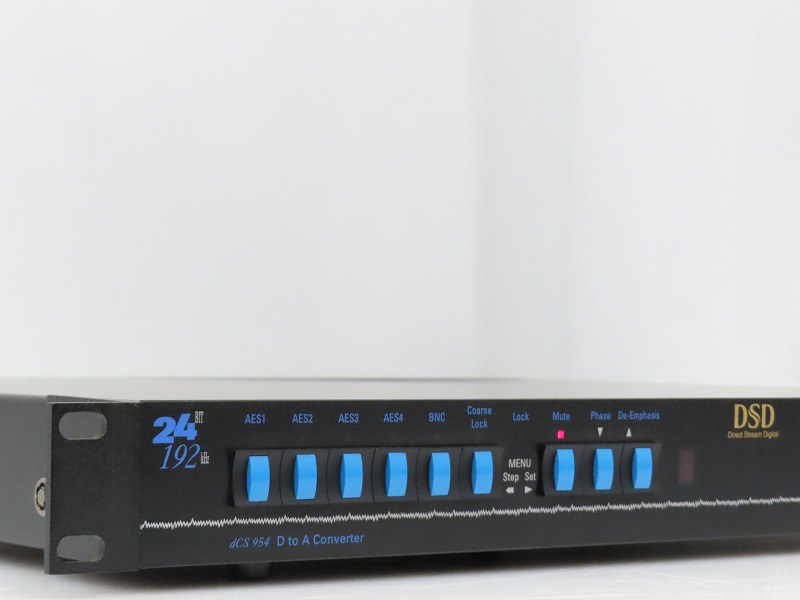 dCS 954