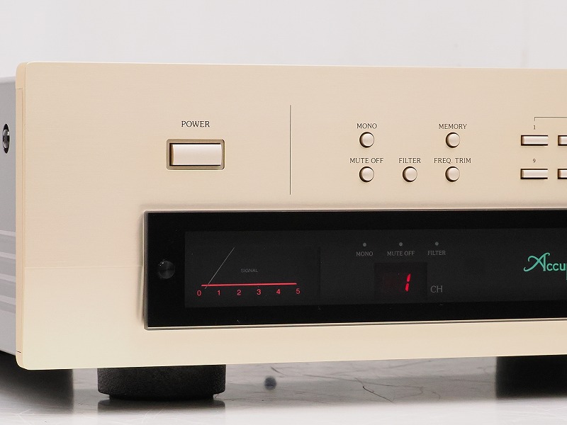 Accuphase T-1000