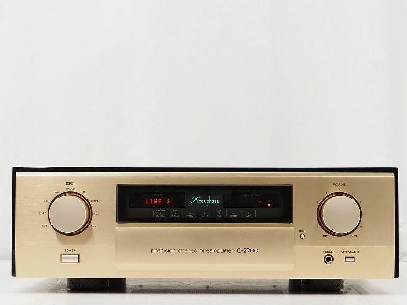 Accuphase C-2900