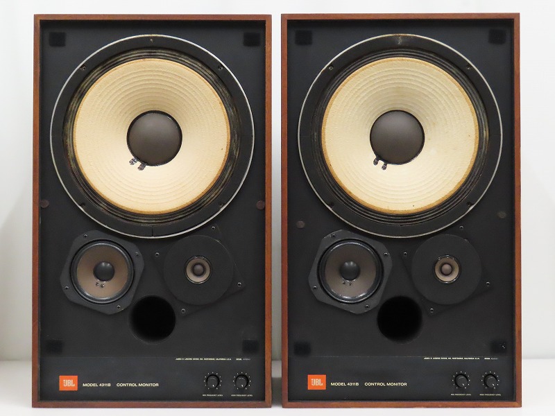 JBL 4311B