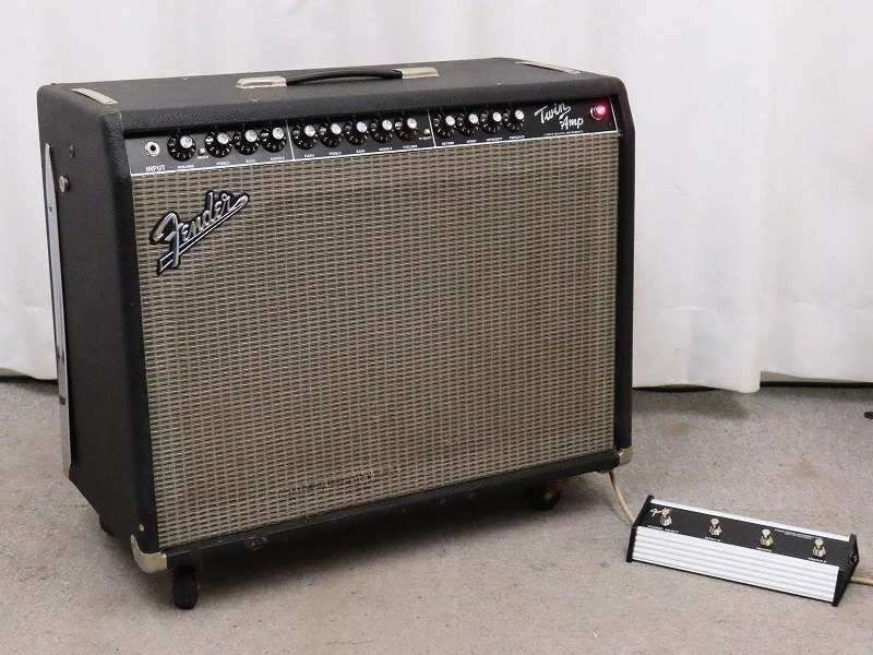 Fender Twin-Amp PR449